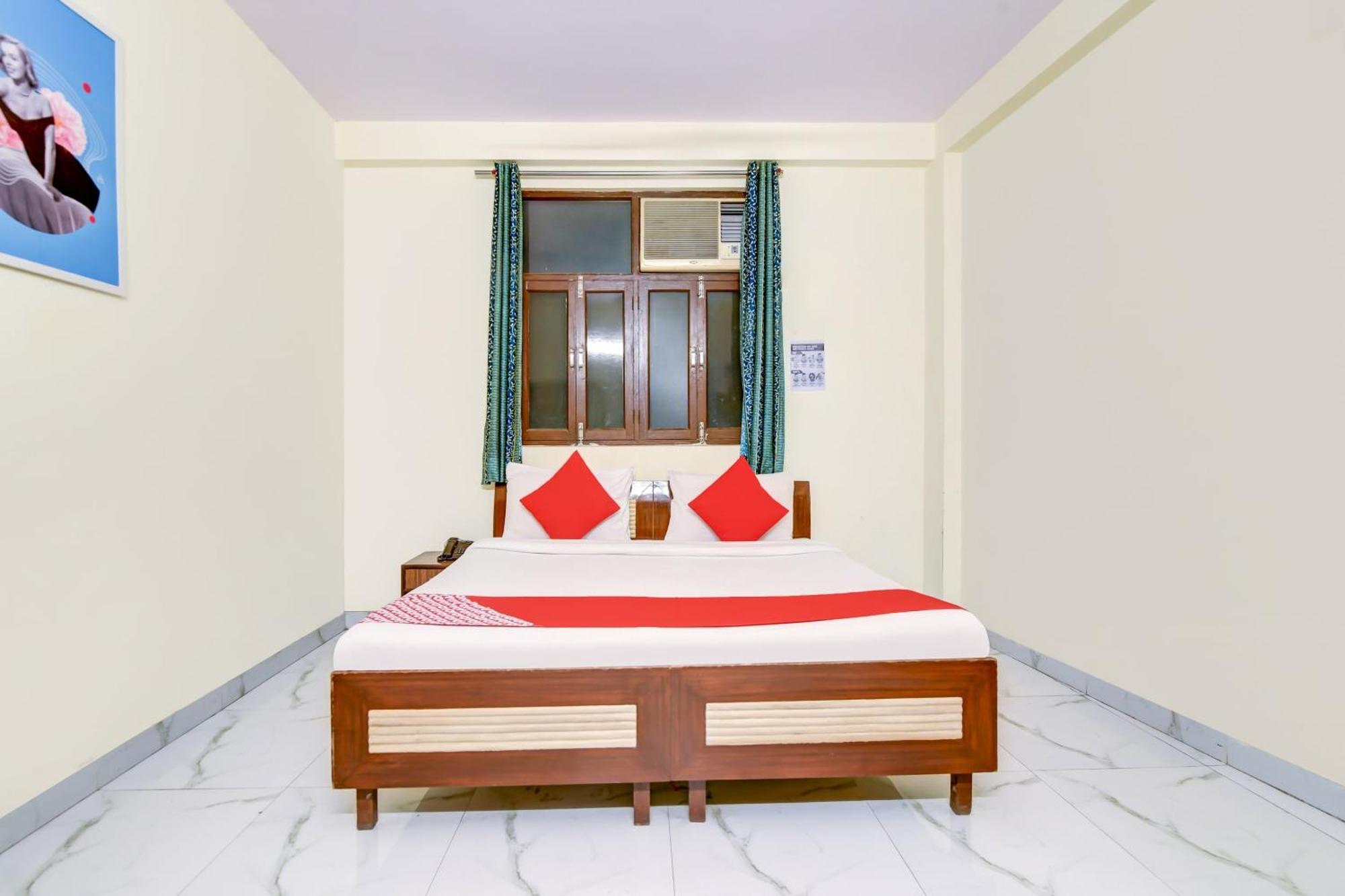 Hotel O 74192 Vishwakarma Palace Delhi  Dış mekan fotoğraf